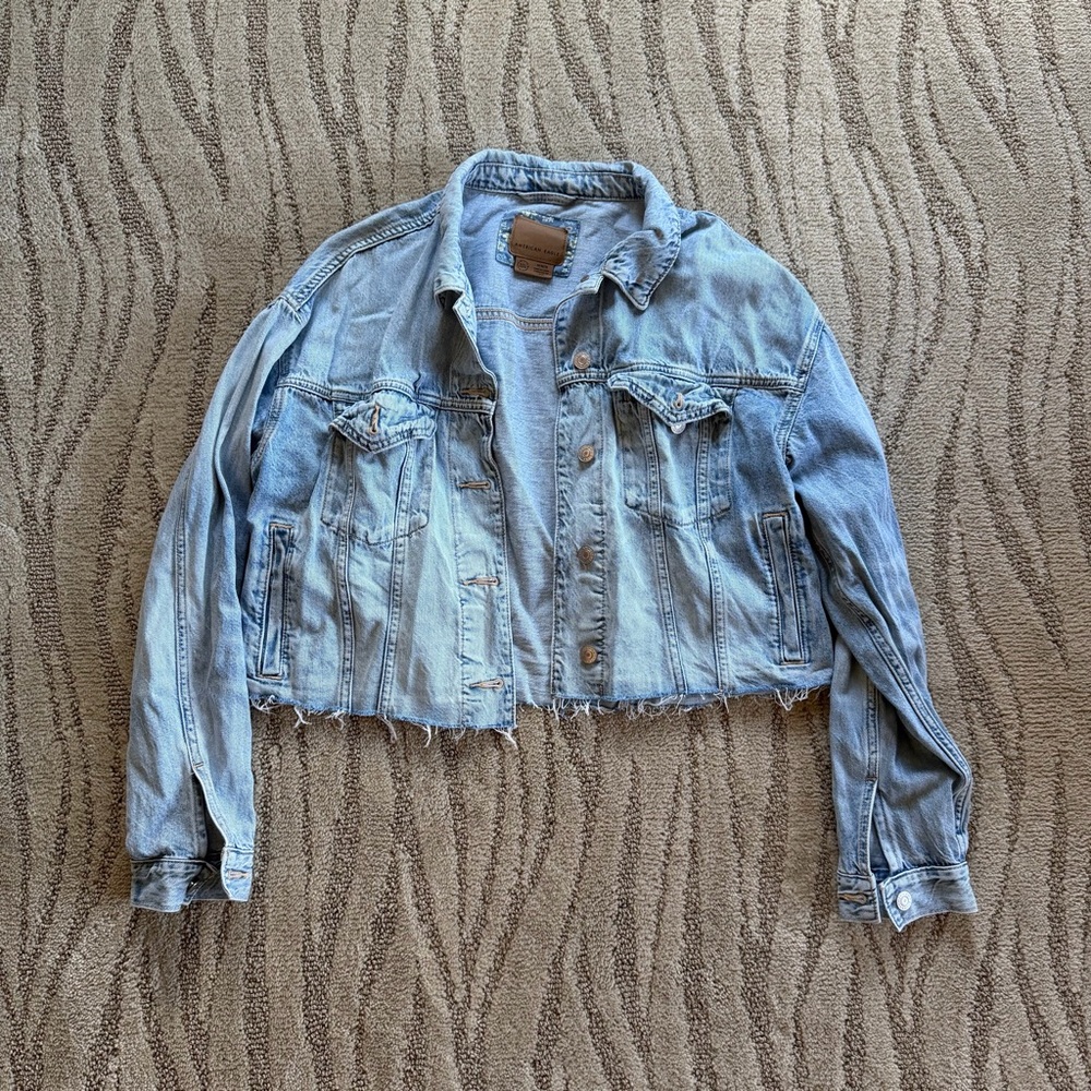 American Eagle Outfitters Light Blue Cropped Jean Jacket